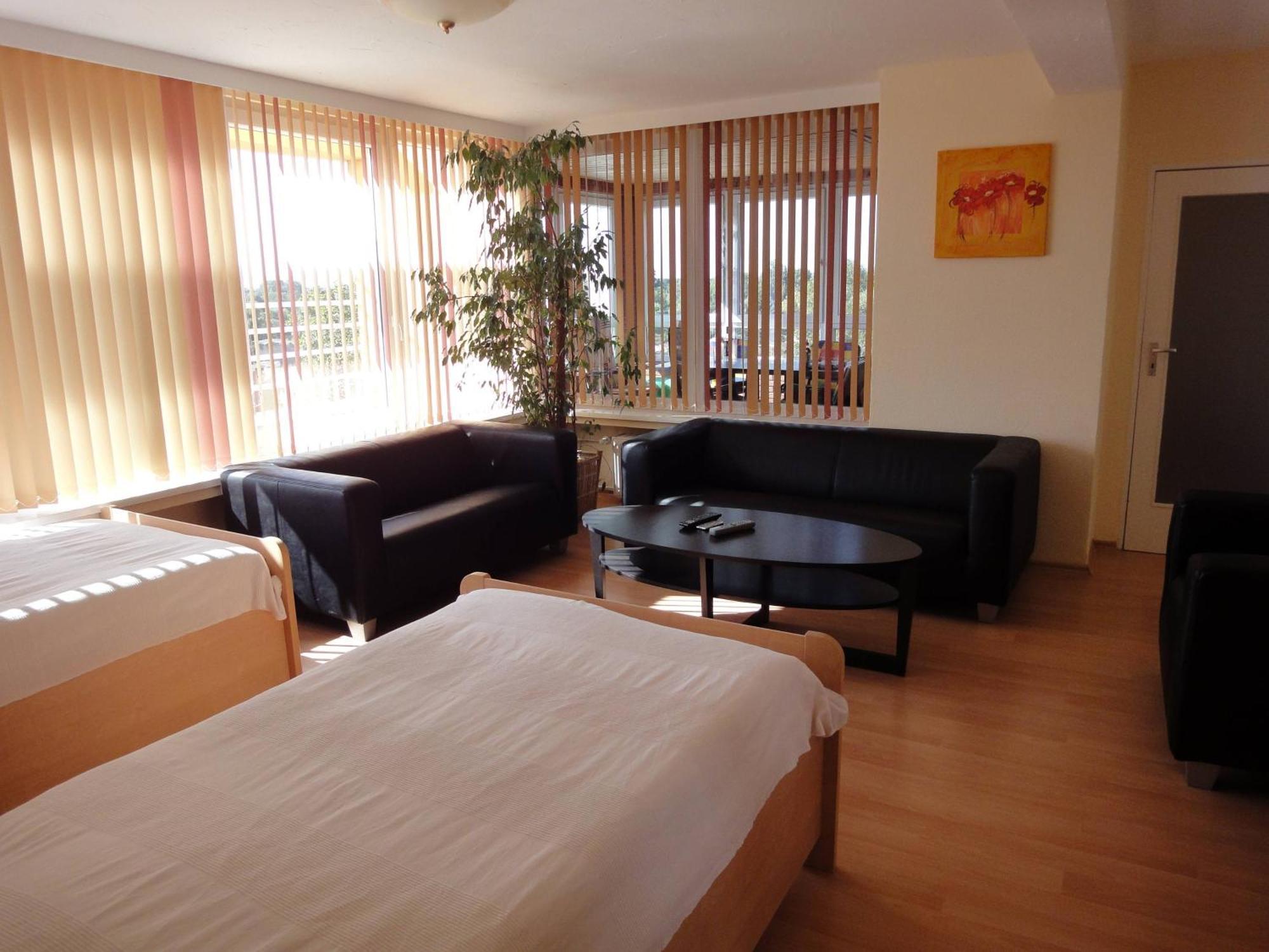 Forsthaus Appartements Braunschweig Exterior foto